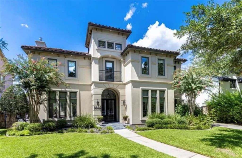 8842 Inverness Park Way