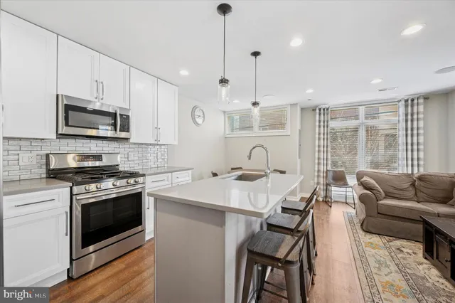 $2,600 | 769 North Uber Street, Unit 2, Philadelphia, PA 19130