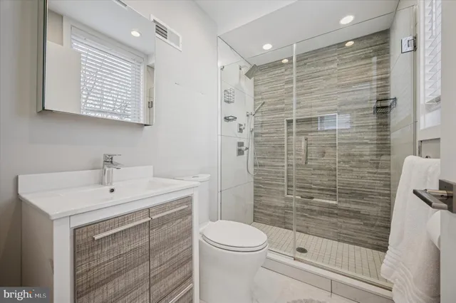 $2,600 | 769 North Uber Street, Unit 2, Philadelphia, PA 19130