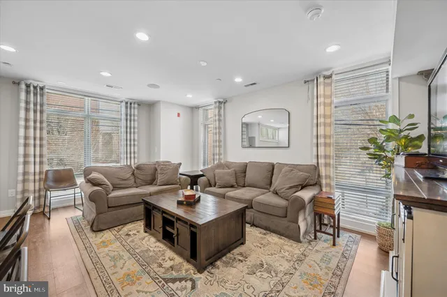 $2,600 | 769 North Uber Street, Unit 2, Philadelphia, PA 19130