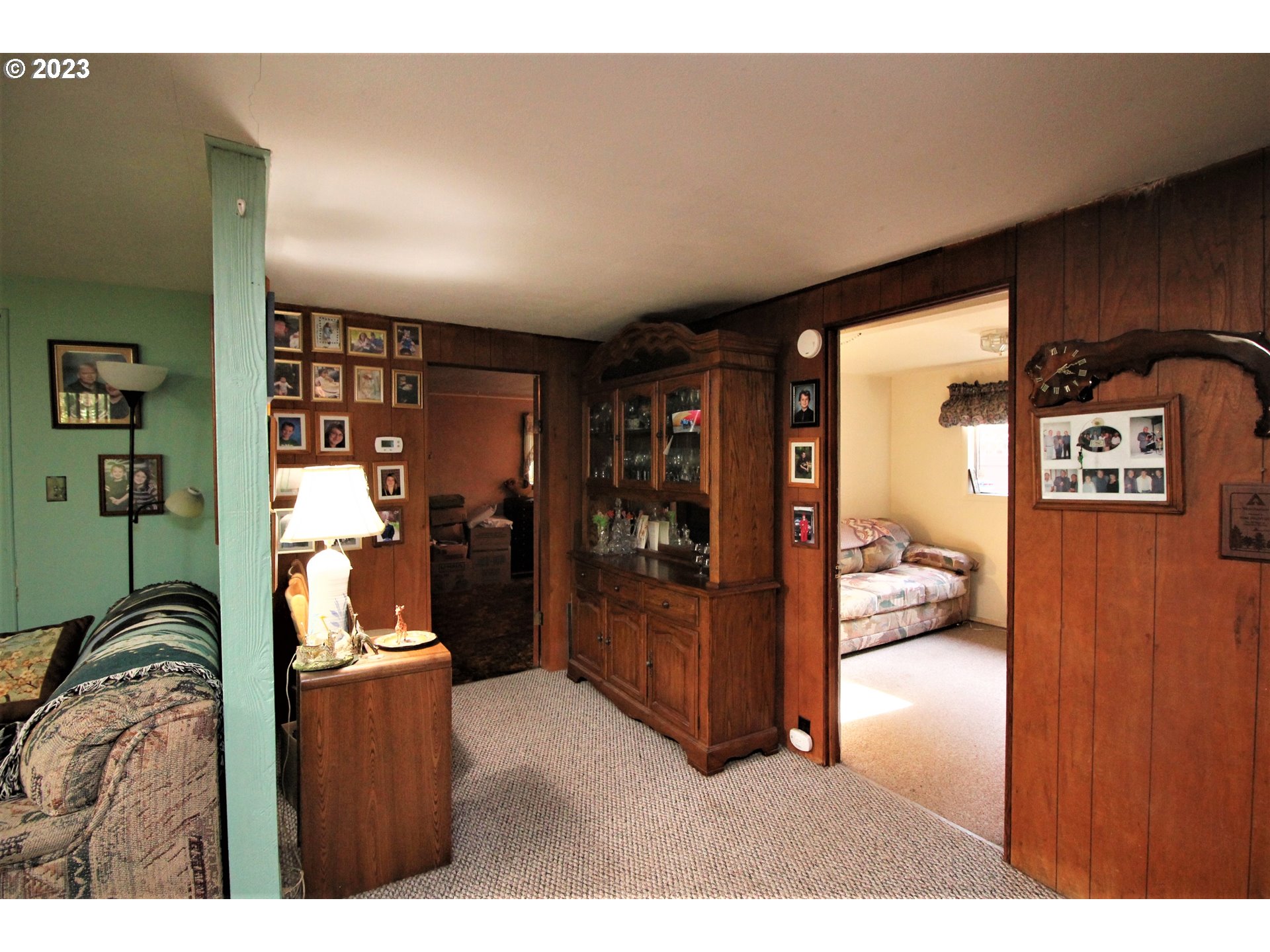 64363 Welch Road Coos Bay, OR 97420 - Photo 8 of 27 Hallway