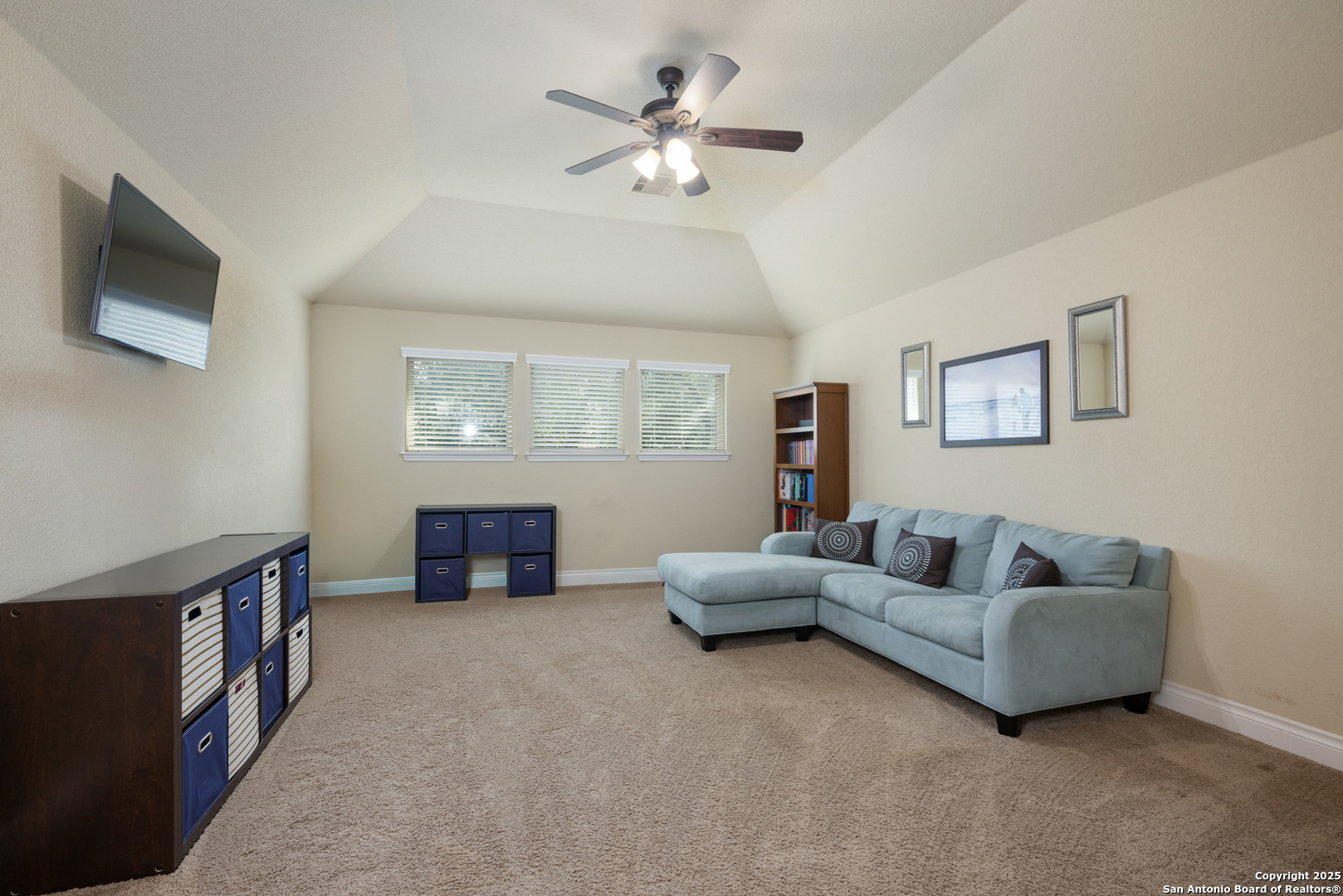 25706 Stormy Ridge San Antonio, TX 78255 - Photo 16 of 27