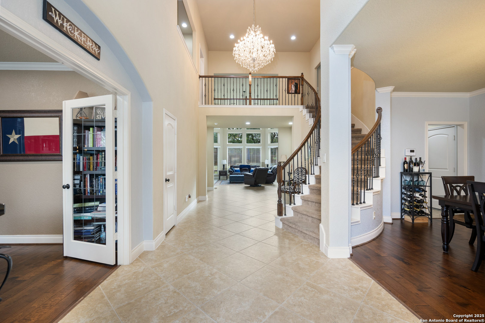 25706 Stormy Ridge San Antonio, TX 78255 - Photo 3 of 27