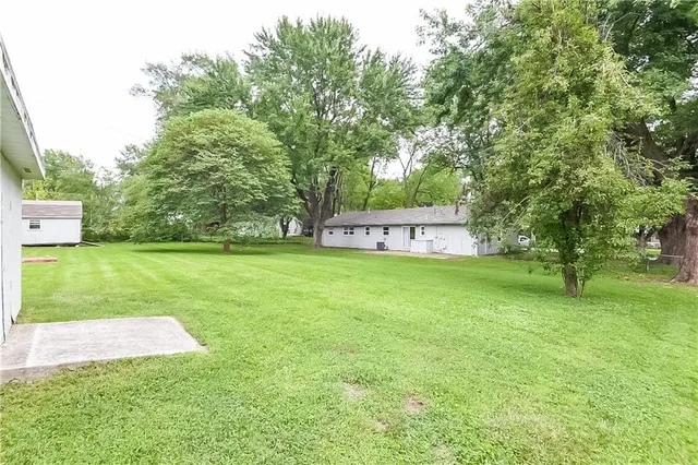 $1,585 | 12500 East 54th Terrace, Kansas City, MO 64133