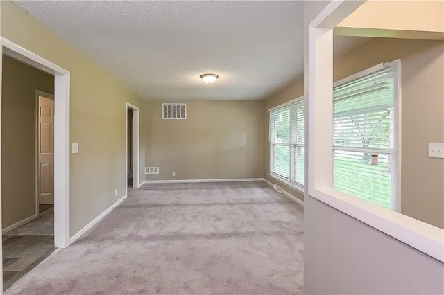 $1,585 | 12500 East 54th Terrace, Kansas City, MO 64133