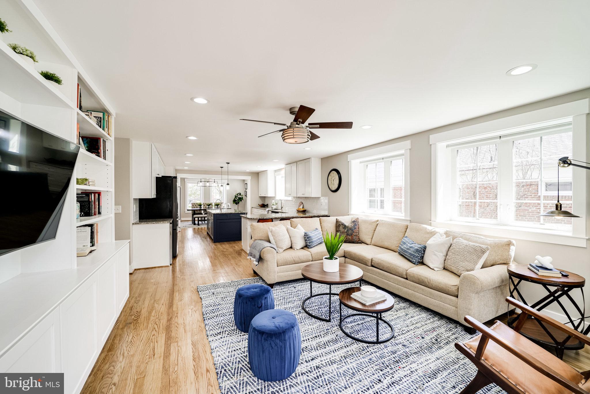 2806 Valley Drive Alexandria, VA 22302 - Photo 34 of 138 main lvl living