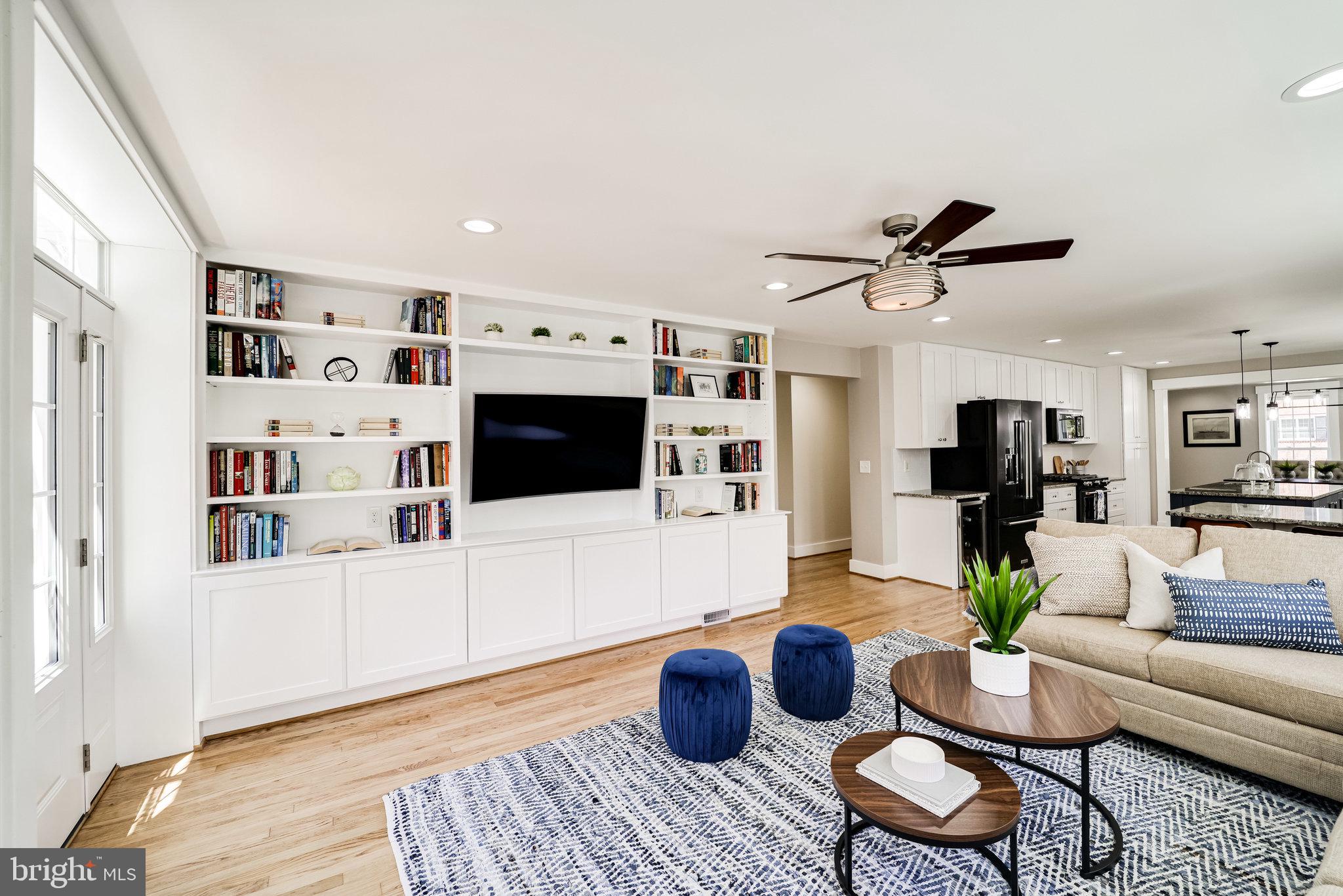 2806 Valley Drive Alexandria, VA 22302 - Photo 36 of 138 custom built-in's