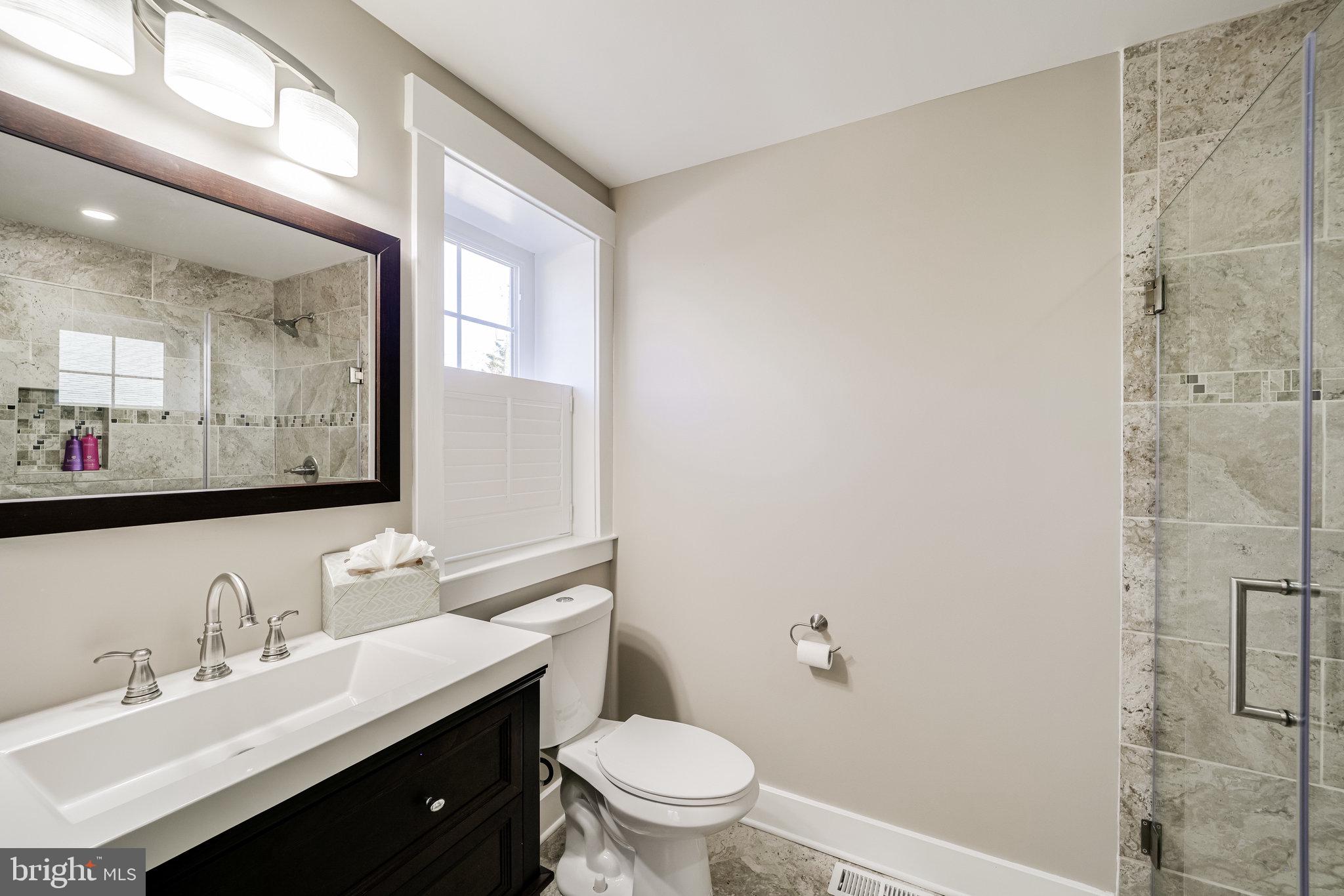 2806 Valley Drive Alexandria, VA 22302 - Photo 42 of 138 main lvl bedroom bath