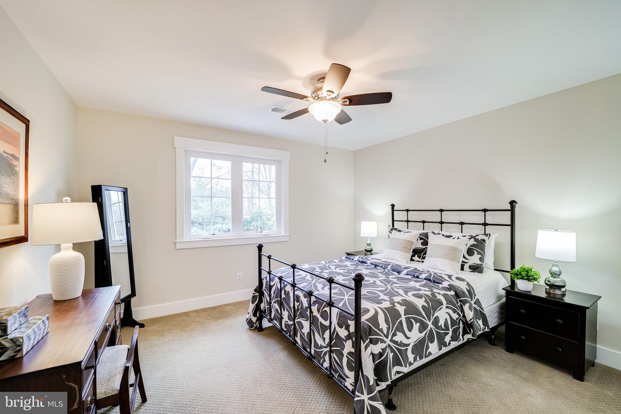 2806 Valley Drive Alexandria, VA 22302 - Photo 72 of 138 second level BR