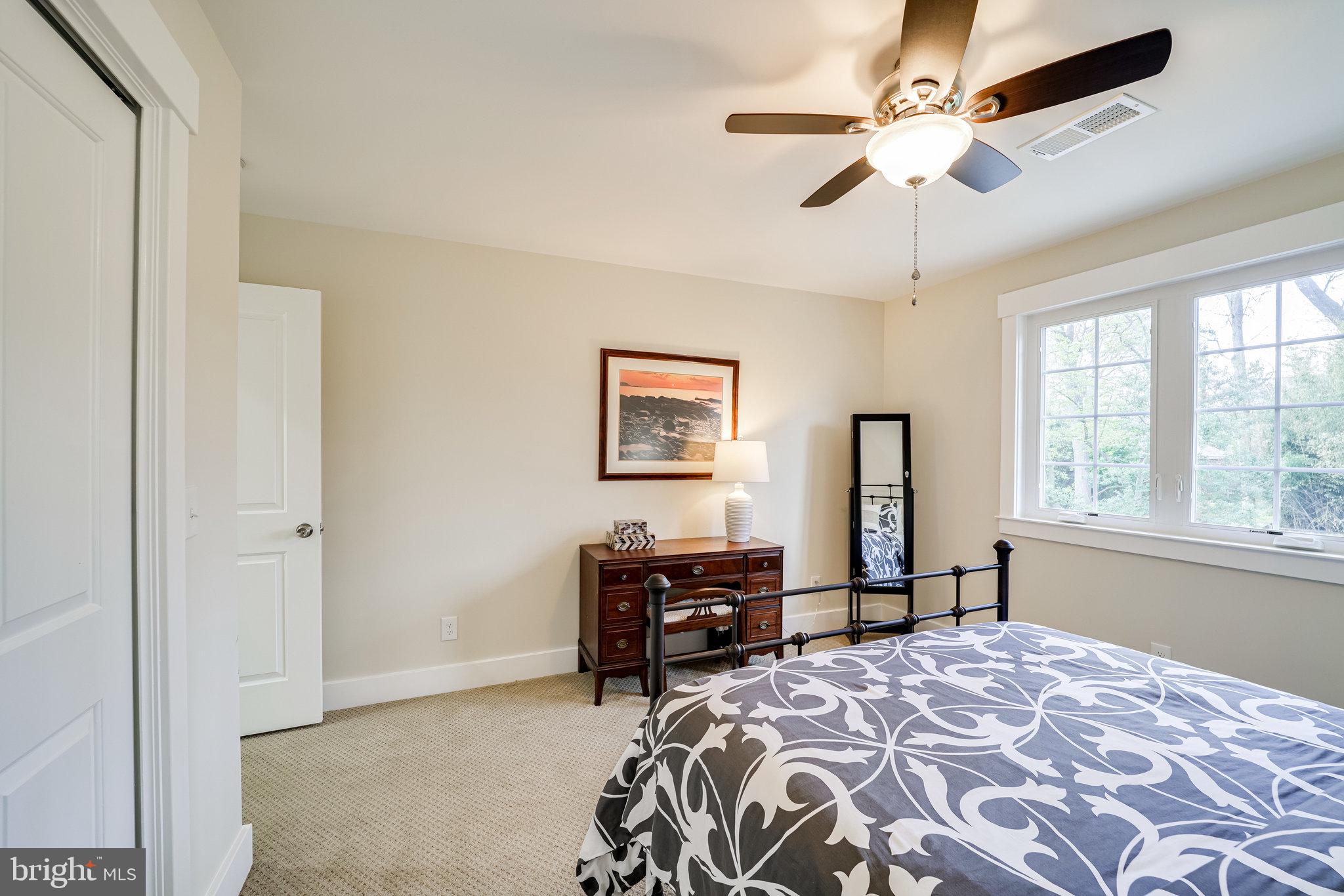 2806 Valley Drive Alexandria, VA 22302 - Photo 74 of 138 second level BR