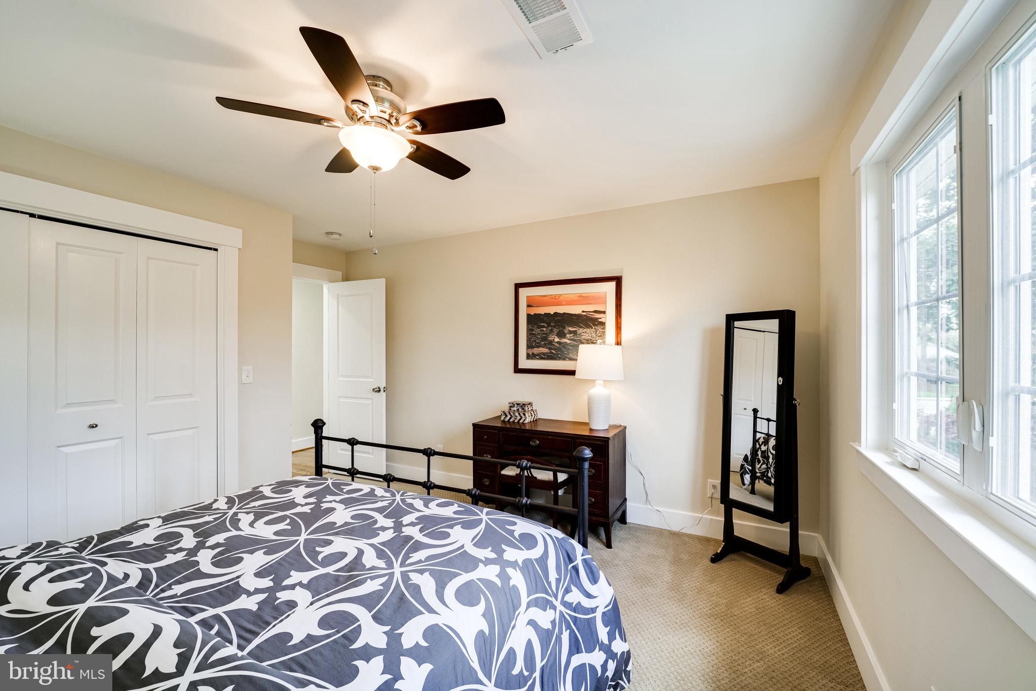 2806 Valley Drive Alexandria, VA 22302 - Photo 76 of 138 second level BR