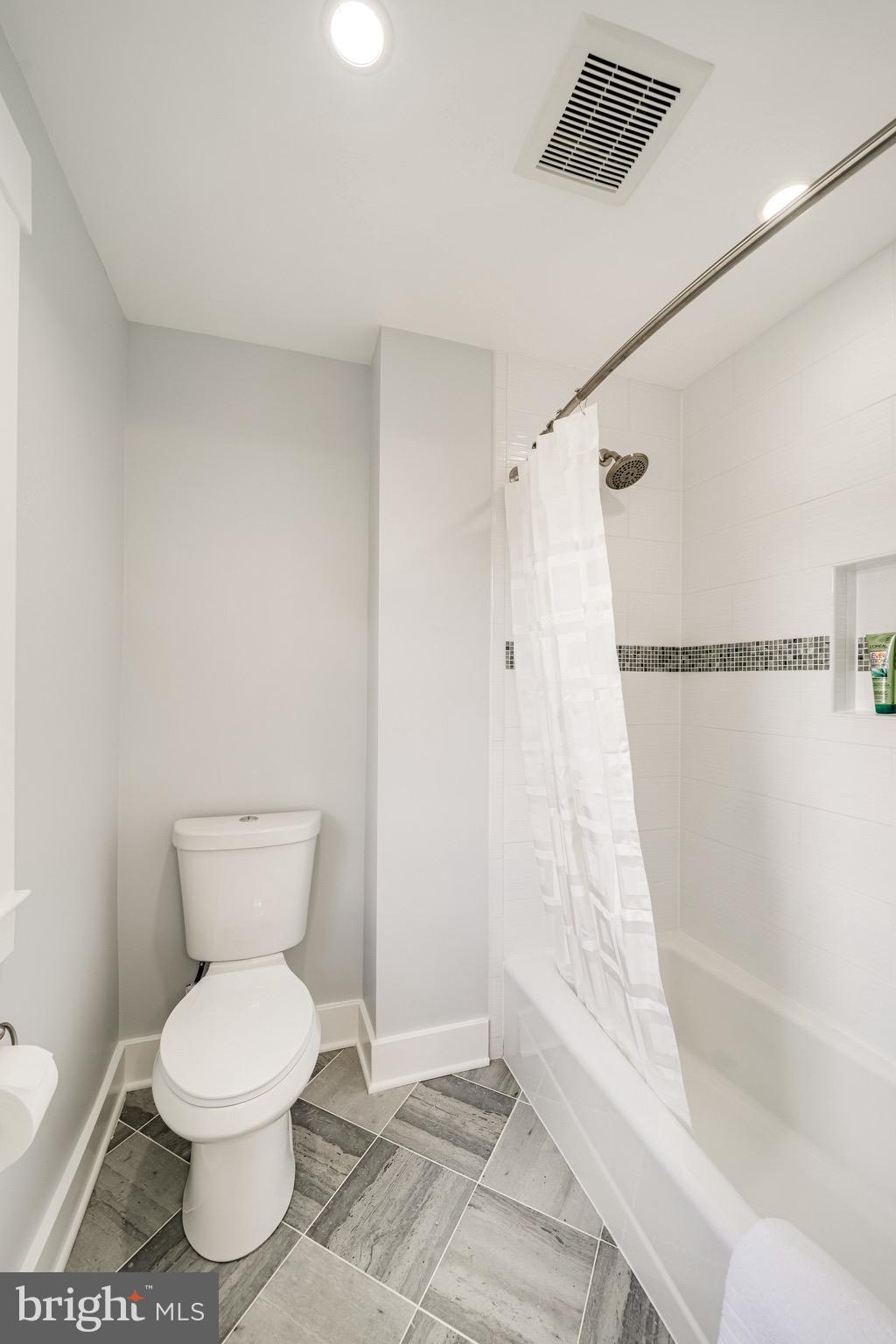 2806 Valley Drive Alexandria, VA 22302 - Photo 81 of 138