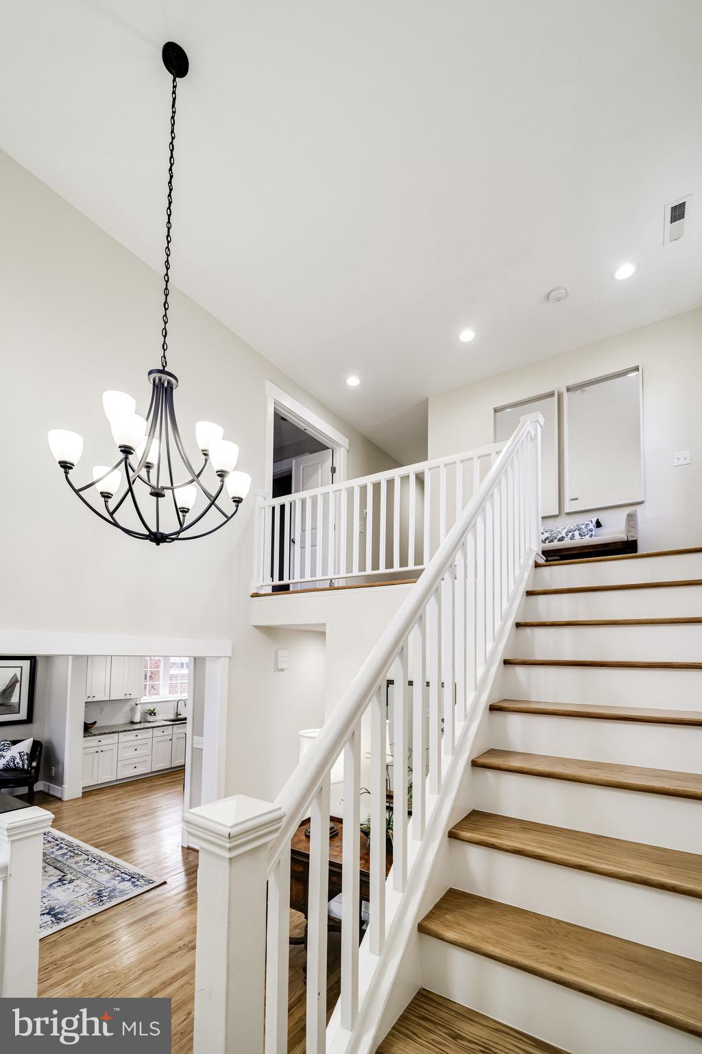 2806 Valley Drive Alexandria, VA 22302 - Photo 9 of 138