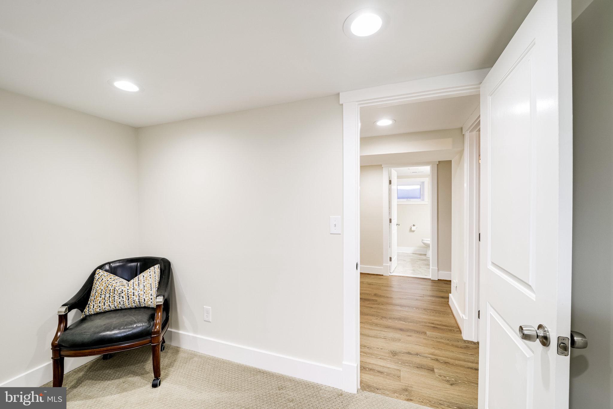 2806 Valley Drive Alexandria, VA 22302 - Photo 99 of 138 lower level home office