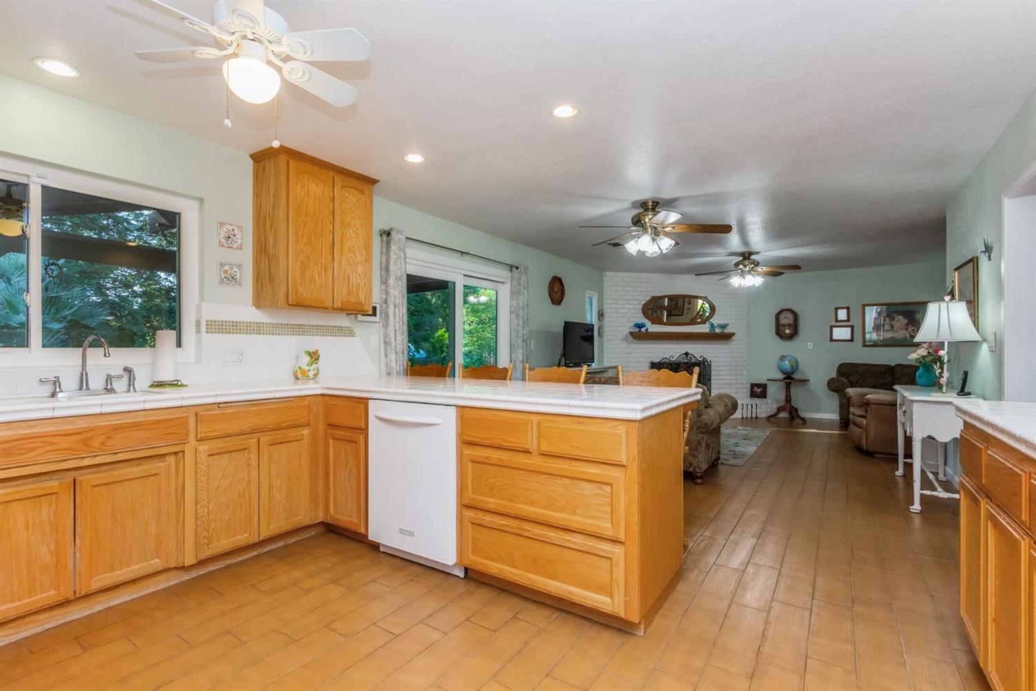18668 Shell Drive Madera, CA 93638 - Photo 15 of 41 Gallery Image 15