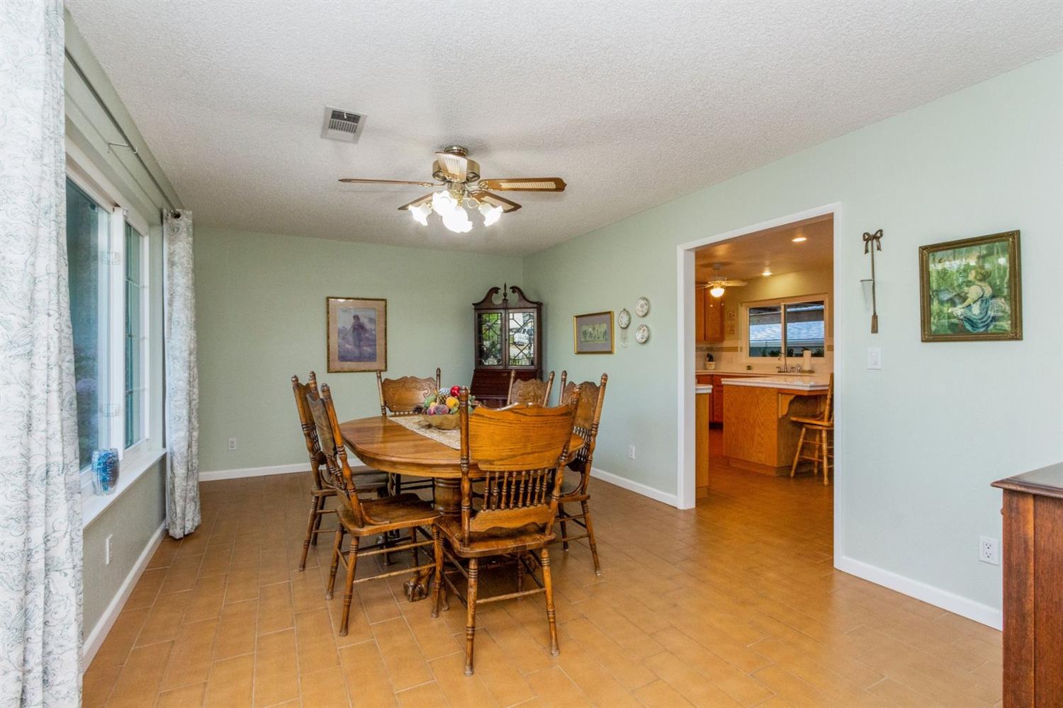 18668 Shell Drive Madera, CA 93638 - Photo 16 of 41 Gallery Image 16