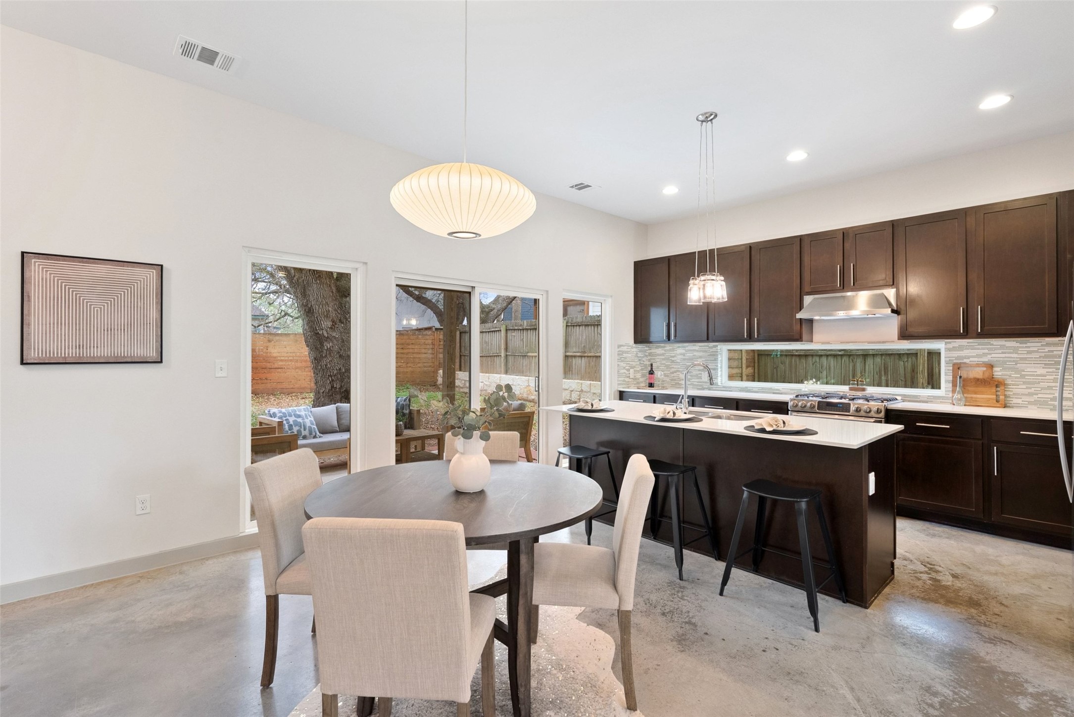2805 Sol Wilson Avenue, Unit B Austin, TX 78702 - Photo 5 of 34