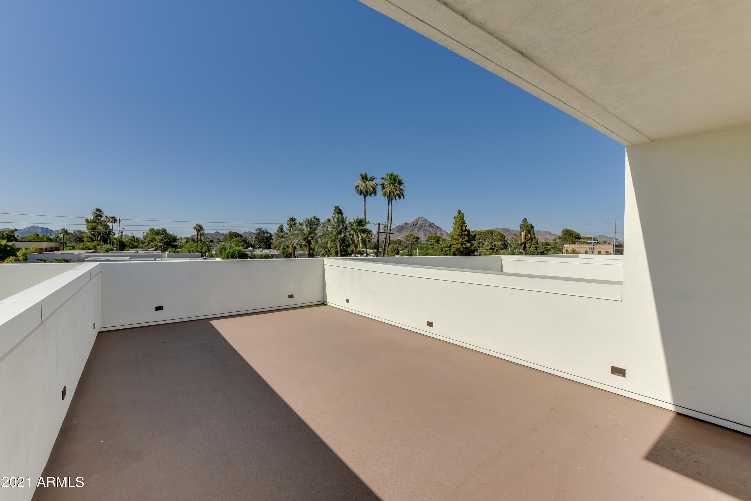 1111 East Missouri Avenue, Unit 3 Phoenix, AZ 85014 - Photo 16 of 24 a view of a terrace view