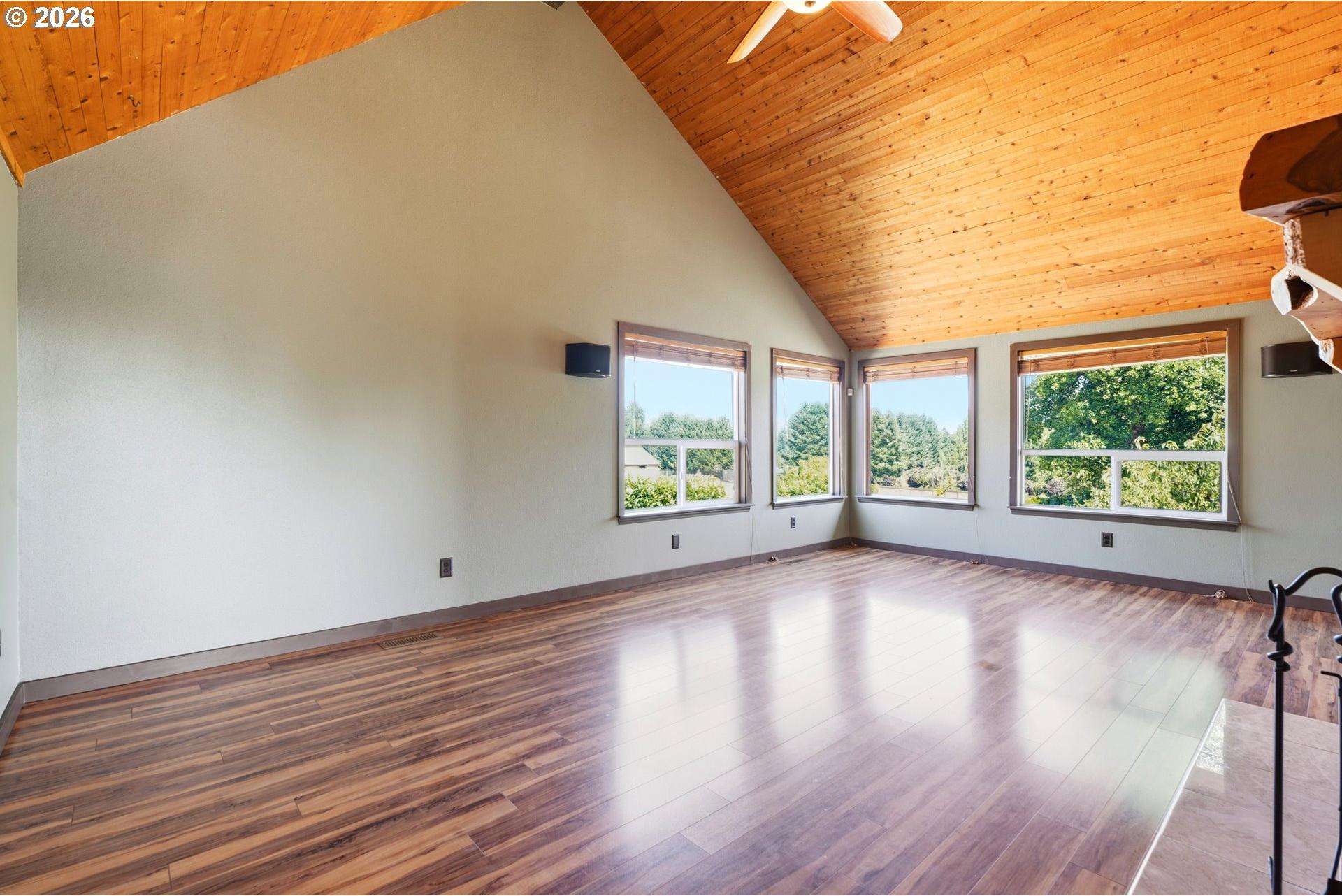 17987 South Redland Road Oregon City, OR 97045 - Photo 10 of 48 Gallery Image 10