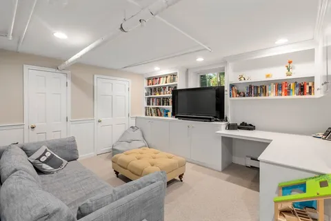 $1,995,000 | 17 Atwood Street, Wellesley, MA 02482