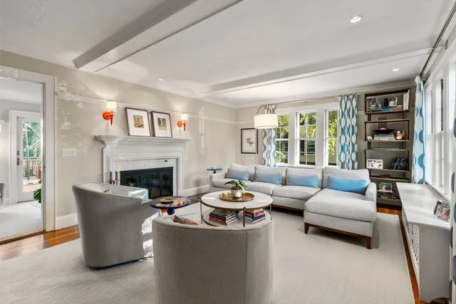 $1,995,000 | 17 Atwood Street, Wellesley, MA 02482