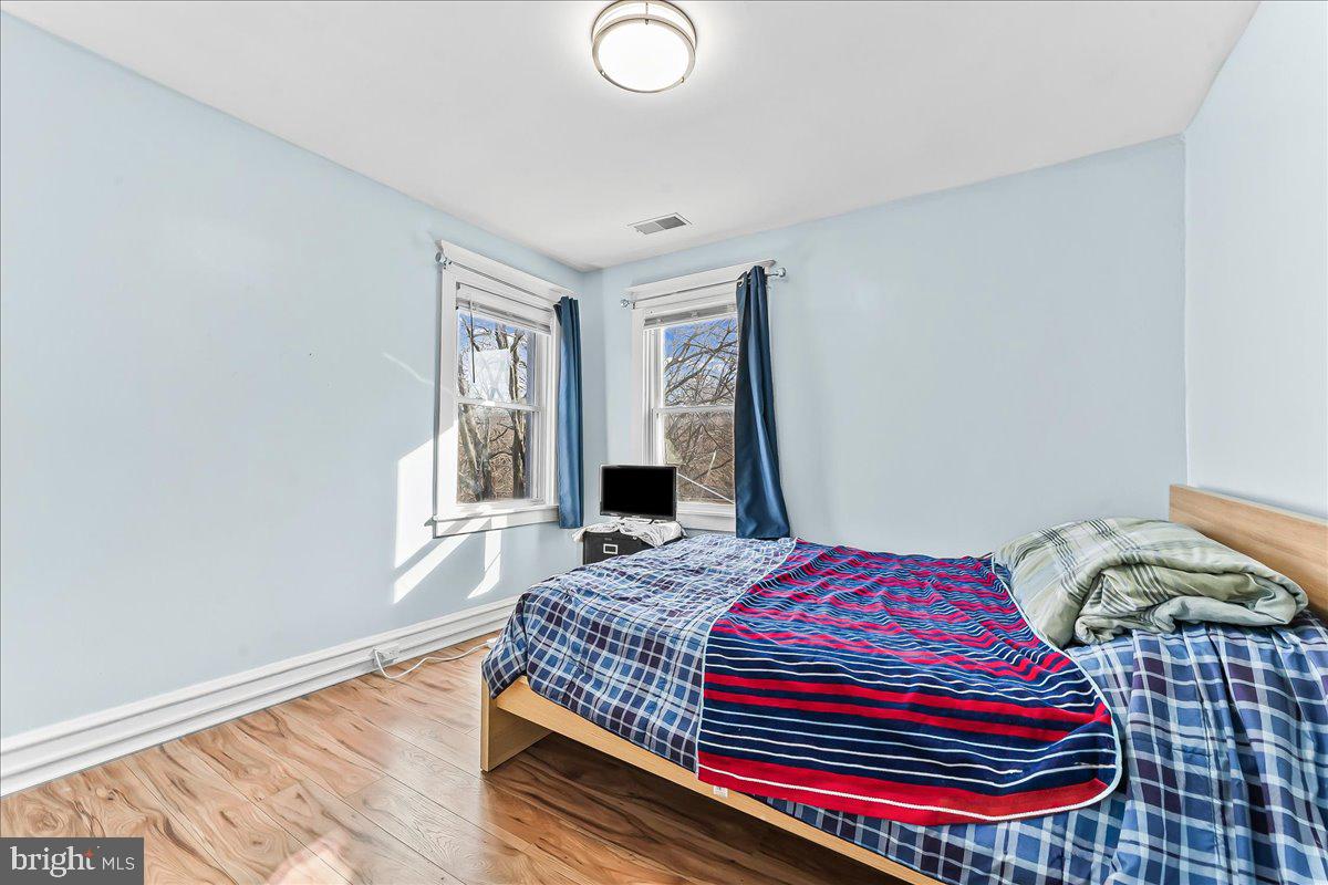 331 Clearbrook Avenue Lansdowne, PA 19050 - Photo 12 of 25