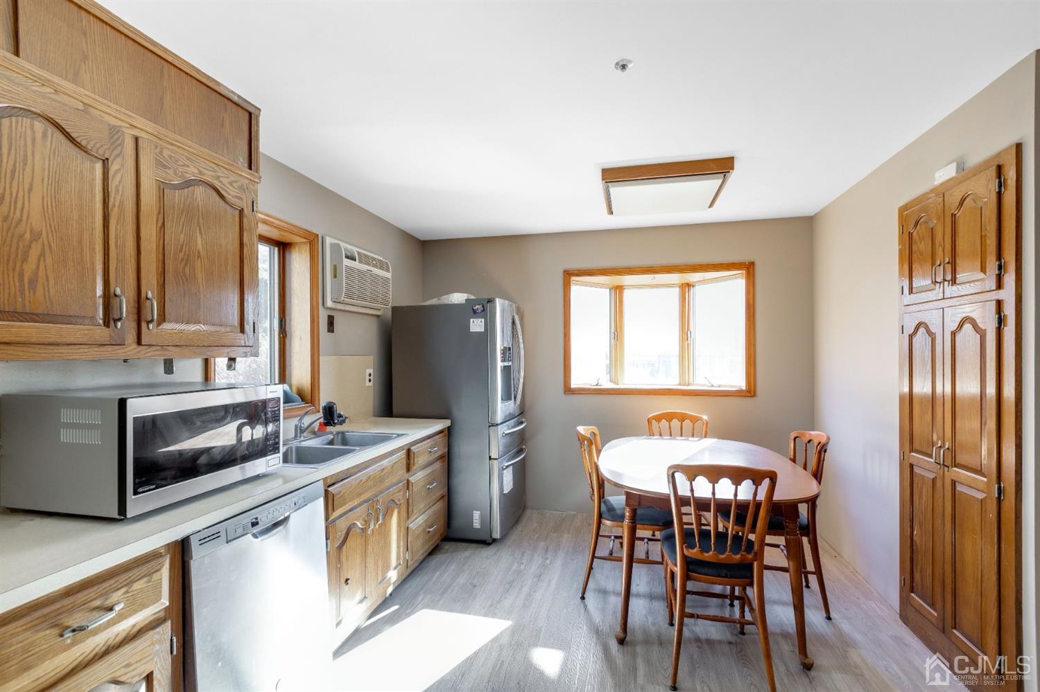779 Magnolia Road North Brunswick, NJ 08902 - Photo 7 of 13