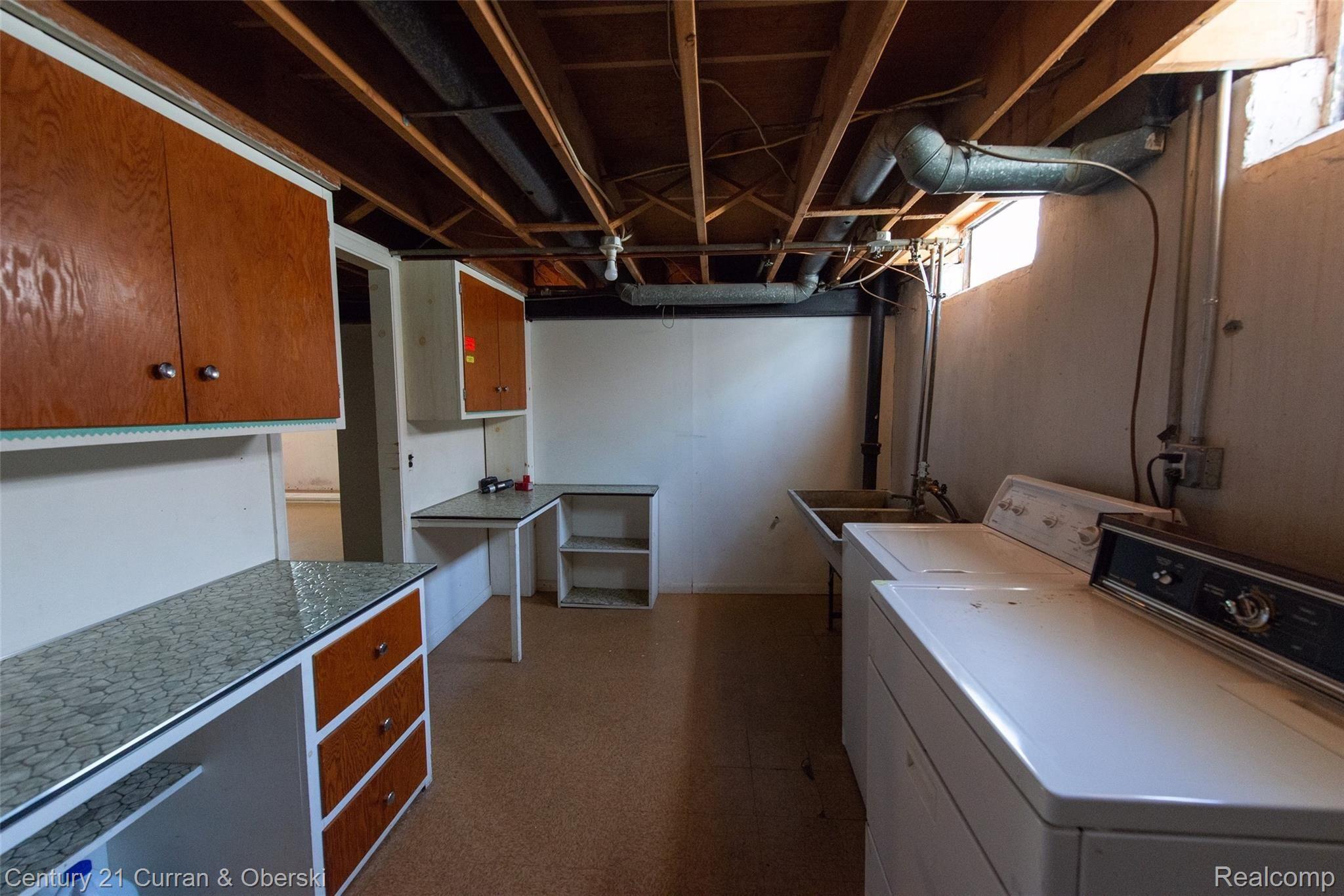 1909 Massoit Road Royal Oak, MI 48073 - Photo 22 of 30 Laundry Area