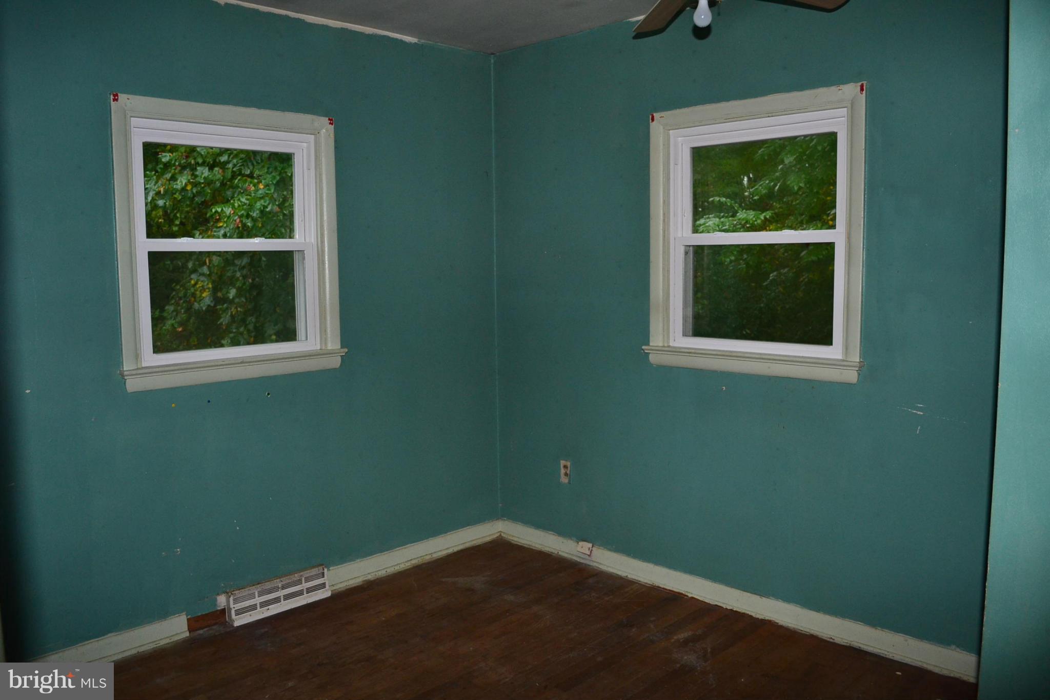 447 Glasgow Road Street, MD 21154 - Photo 12 of 25 Bedroom