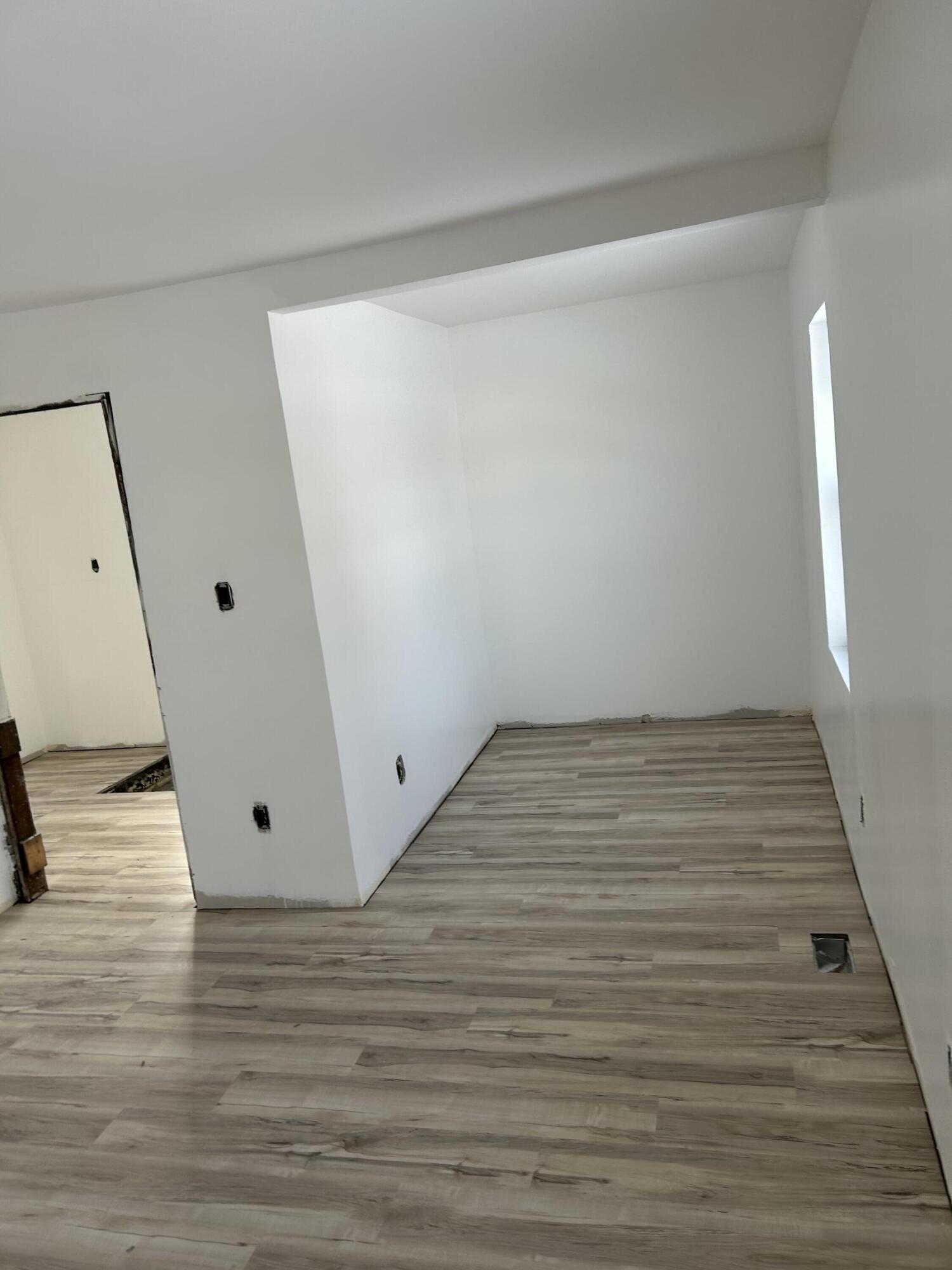 647 Vermont Street Gary, IN 46402 - Photo 13 of 25 1500x2000