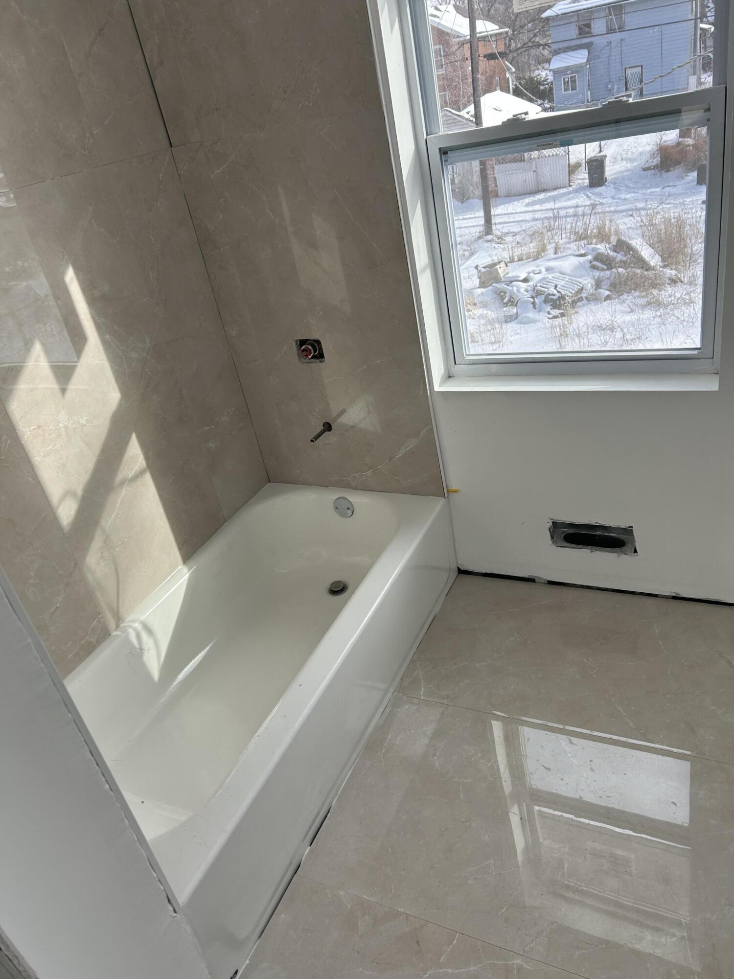 647 Vermont Street Gary, IN 46402 - Photo 14 of 25 1500x2000