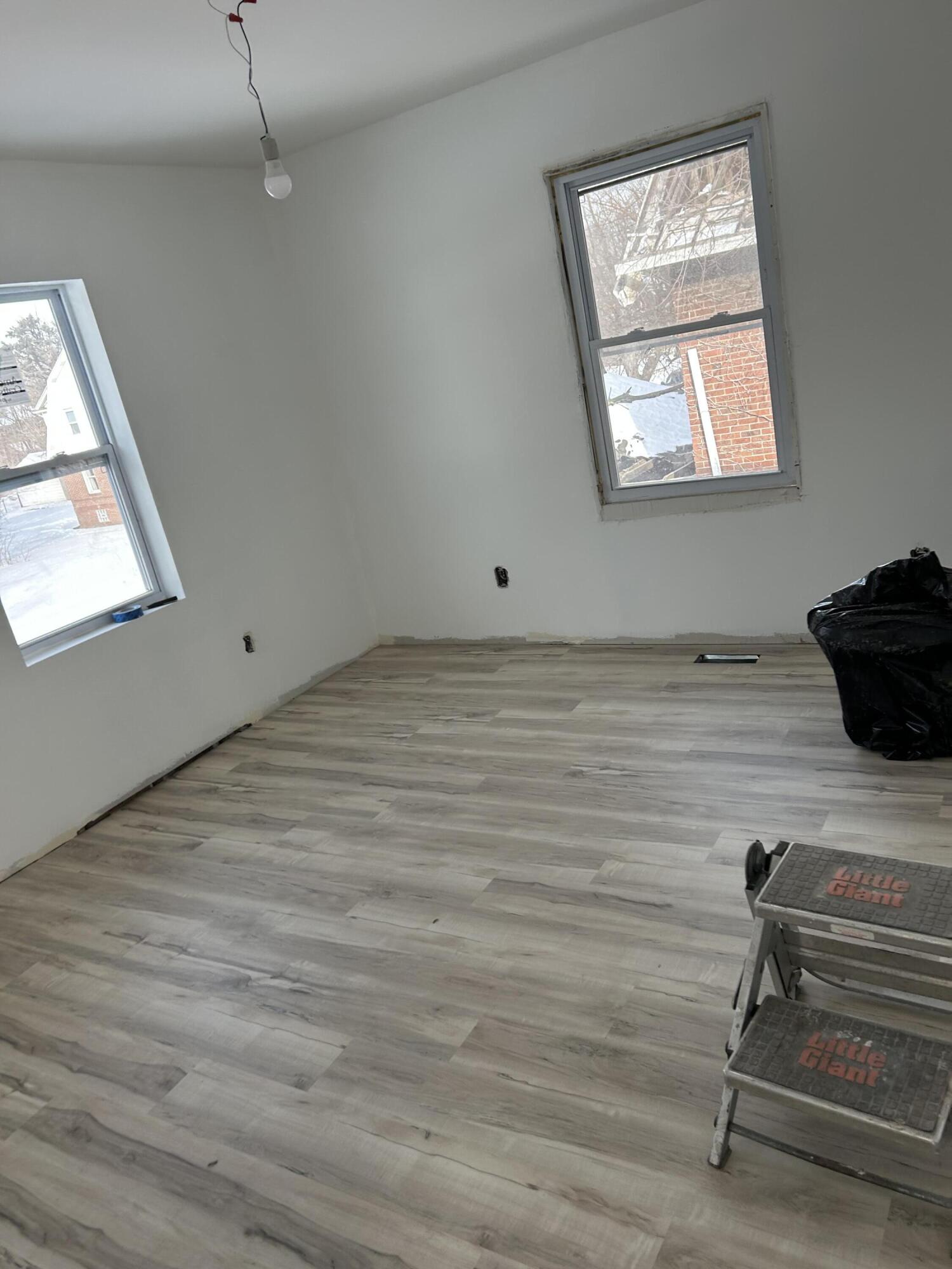 647 Vermont Street Gary, IN 46402 - Photo 17 of 25 1500x2000