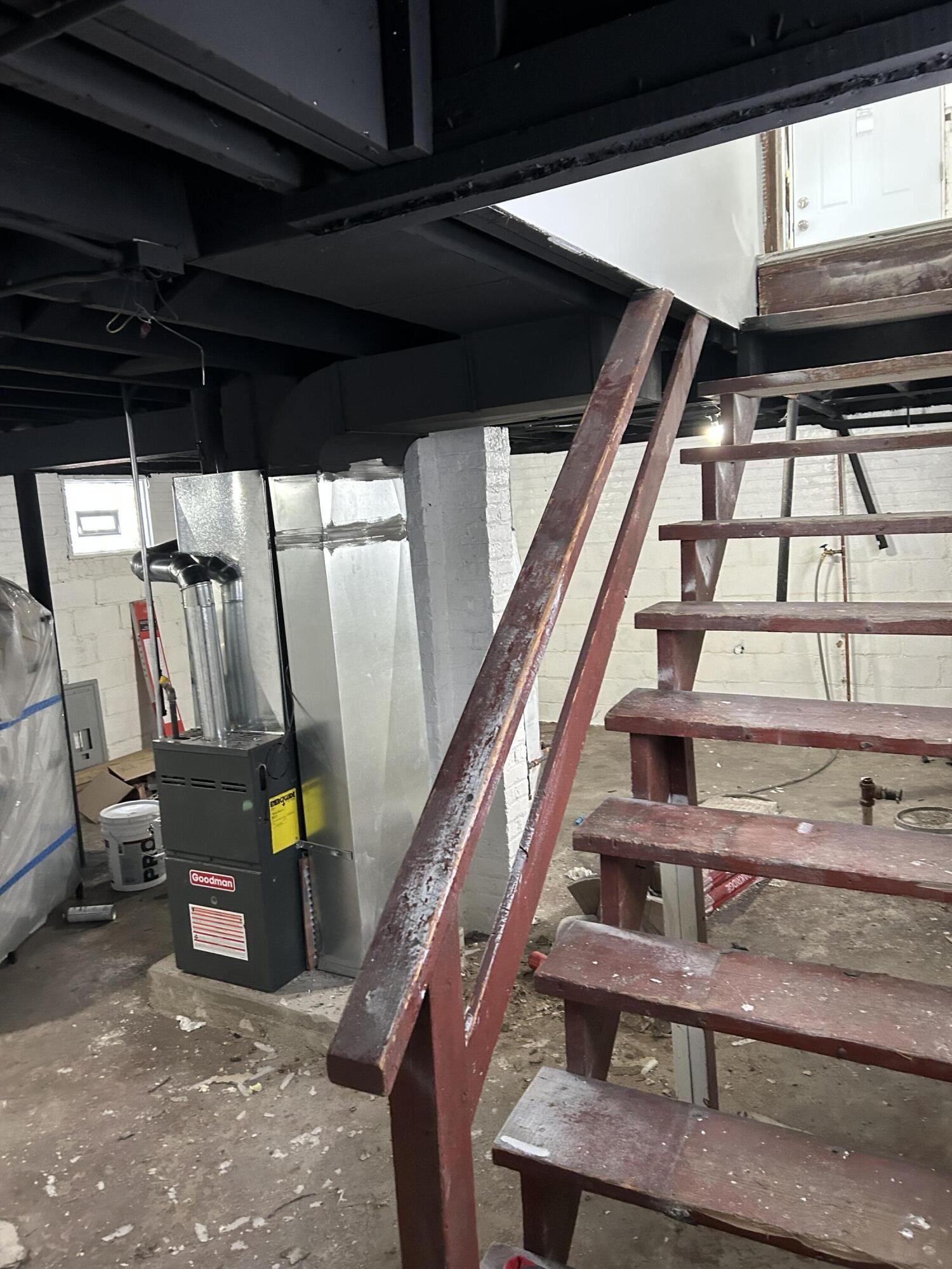 647 Vermont Street Gary, IN 46402 - Photo 18 of 25 1500x2000