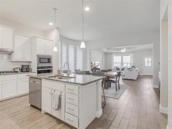 $2,800 | 2156 Knightsgate Road, Argyle, TX 76226
