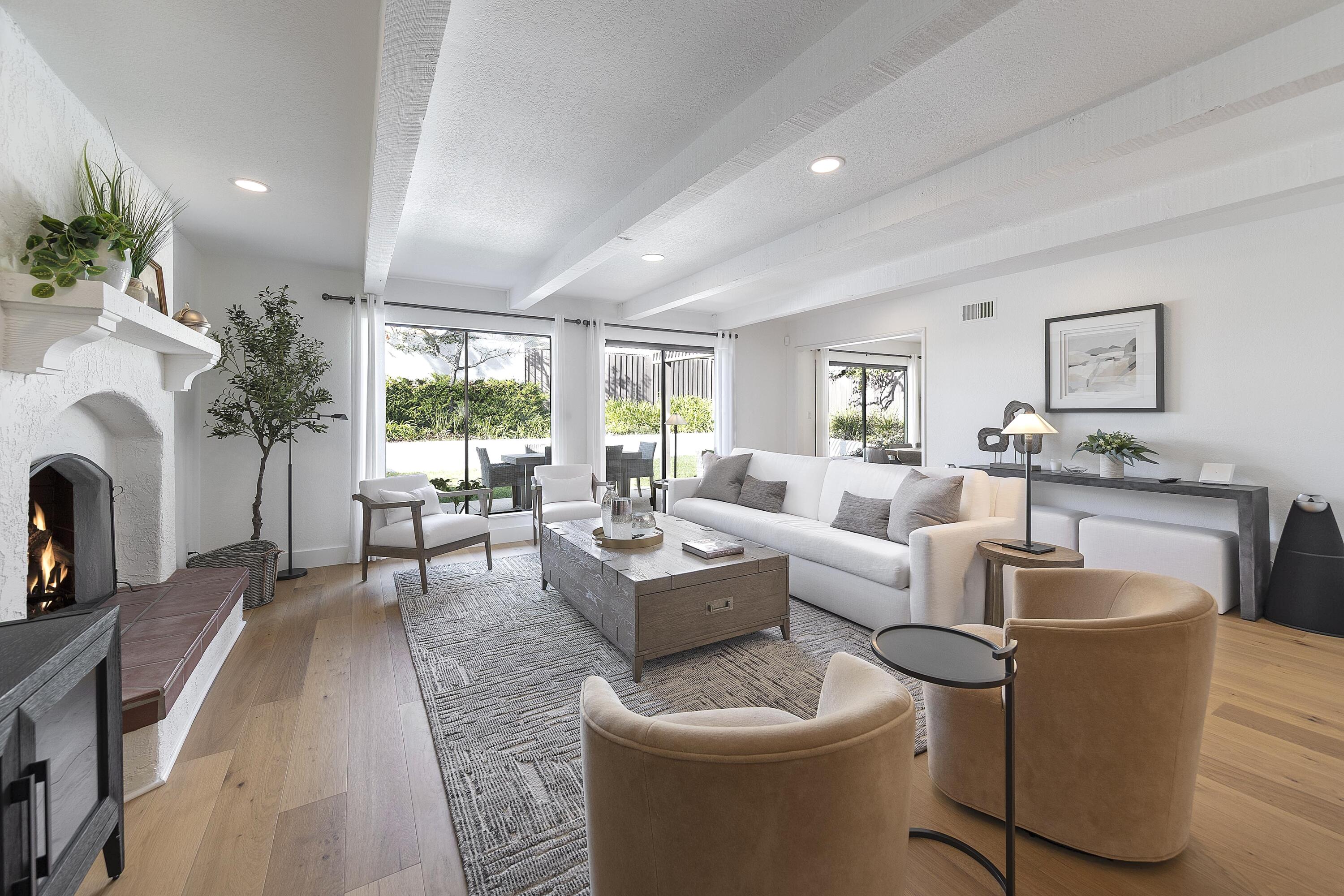 9 East Quinto Street Santa Barbara, CA 93105 - Photo 4 of 18 Living room looking towards dining room