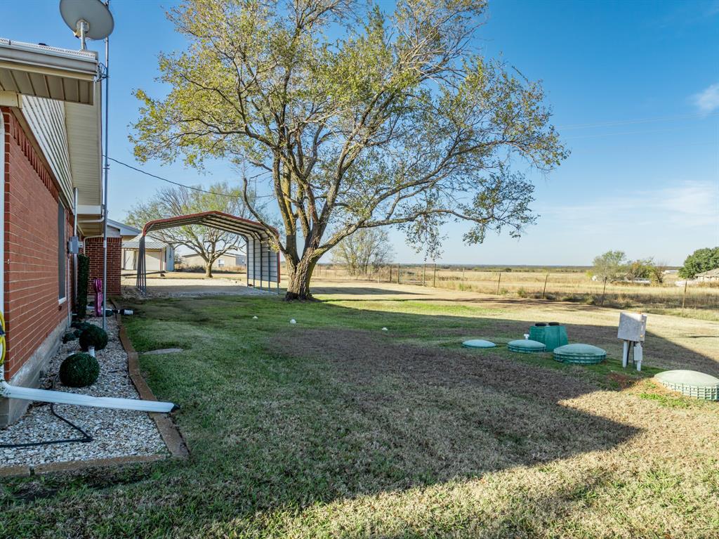 891 HCR 2124 Loop Whitney, TX 76692 - Photo 10 of 40