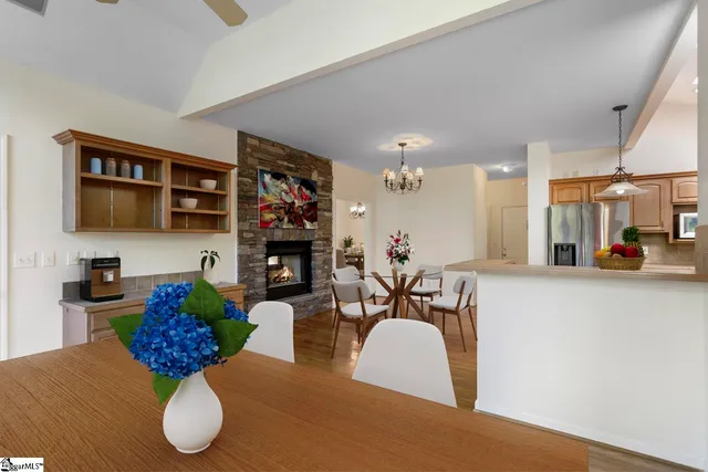 $1,287,900 | 110 Pinnacle Pointe Drive, West Union, SC 29696