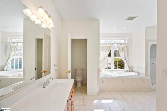 $1,287,900 | 110 Pinnacle Pointe Drive, West Union, SC 29696