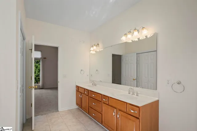 $1,287,900 | 110 Pinnacle Pointe Drive, West Union, SC 29696