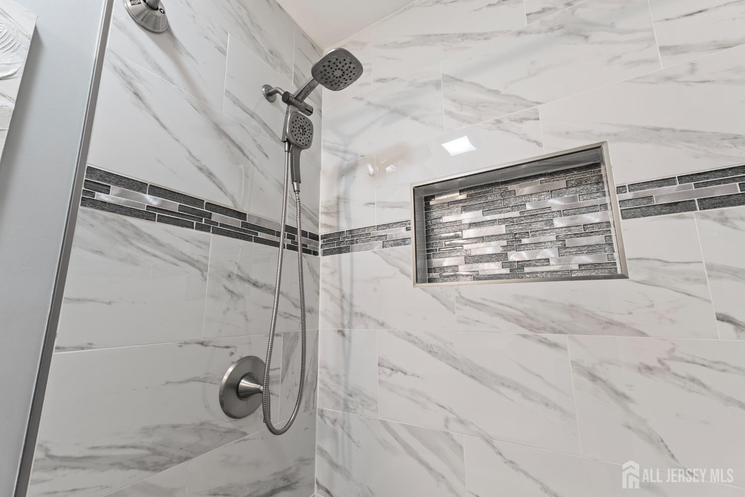 348 Westgate Drive Edison, NJ 08820 - Photo 39 of 43