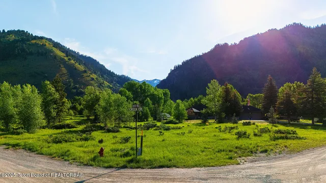 $95,000 | Lot 180 Porto Road, Thayne, WY 83127