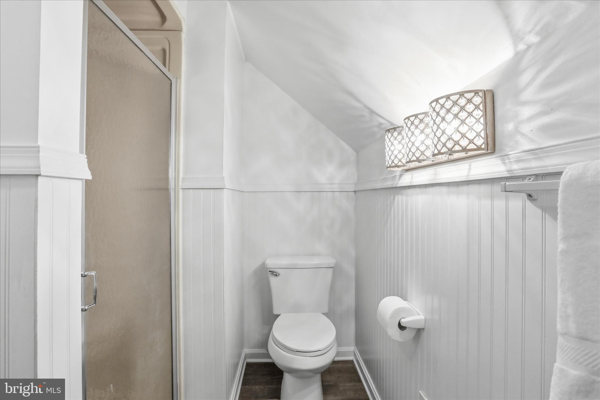 605 Stockton Road Front Royal, VA 22630 - Photo 39 of 54 Upper level full bath