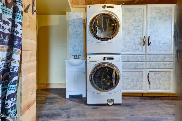 $215,000 | 213 East Main Street, Johnstown, NY 12095