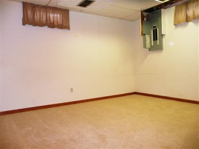 315 Hamilton Road Marquette Heights, IL 61554 - Photo 11 of 15 Gallery Image 11