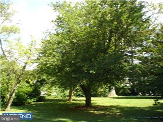 501 Red Leaf Road Wynnewood, PA 19096 - Photo 9 of 10 Exterior Side