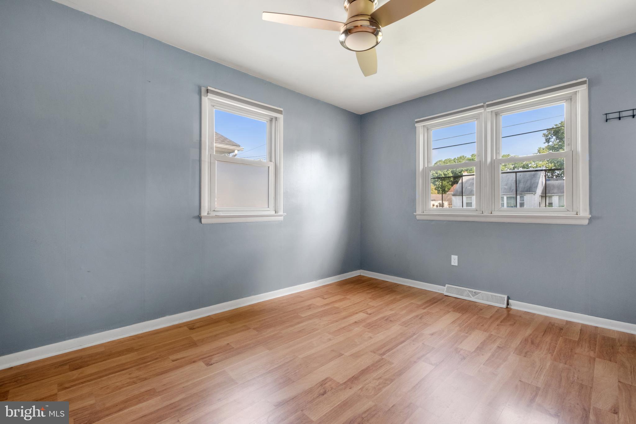 526 3rd Avenue Bellmawr, NJ 08031 - Photo 12 of 19