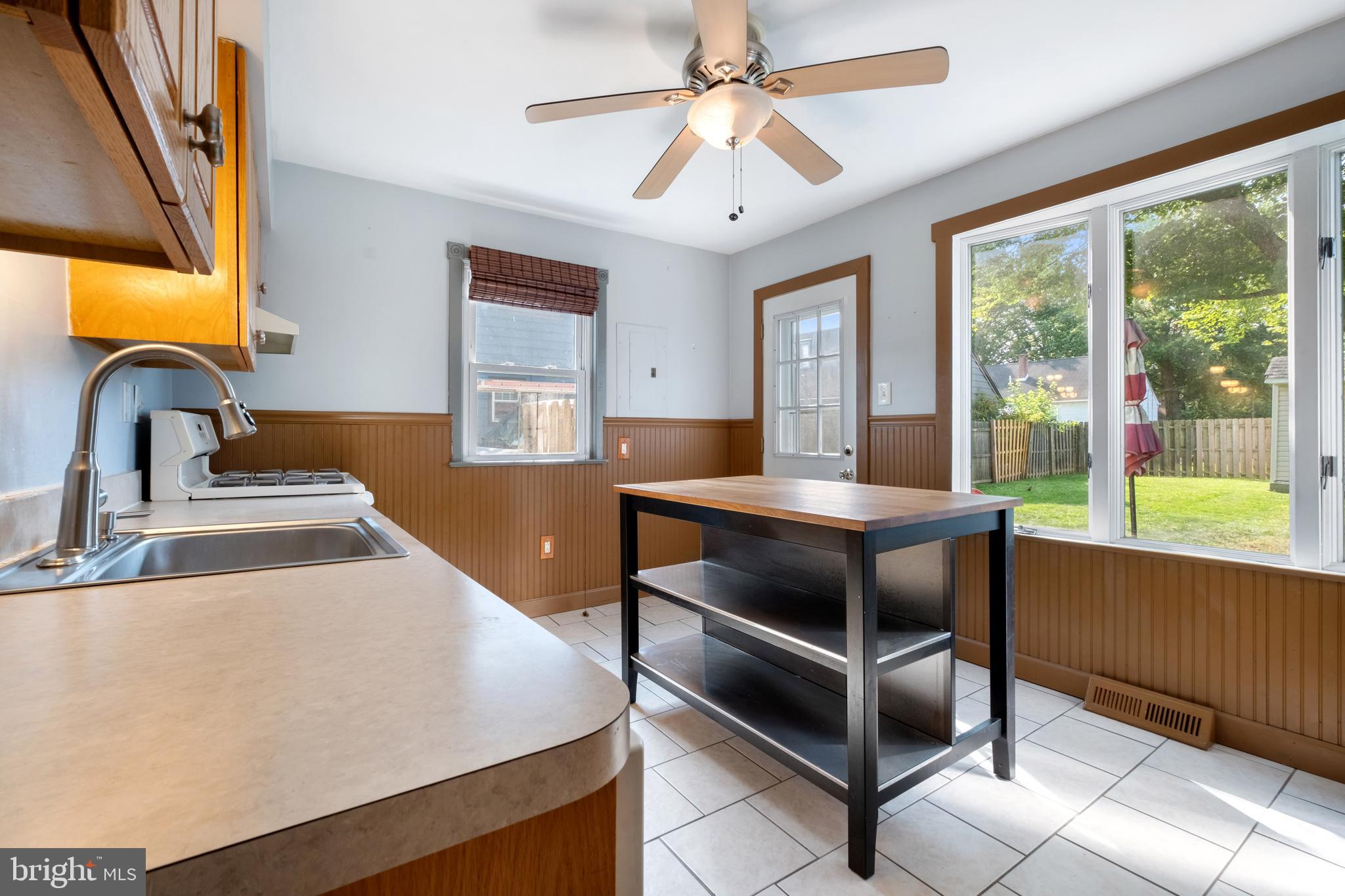 526 3rd Avenue Bellmawr, NJ 08031 - Photo 7 of 19