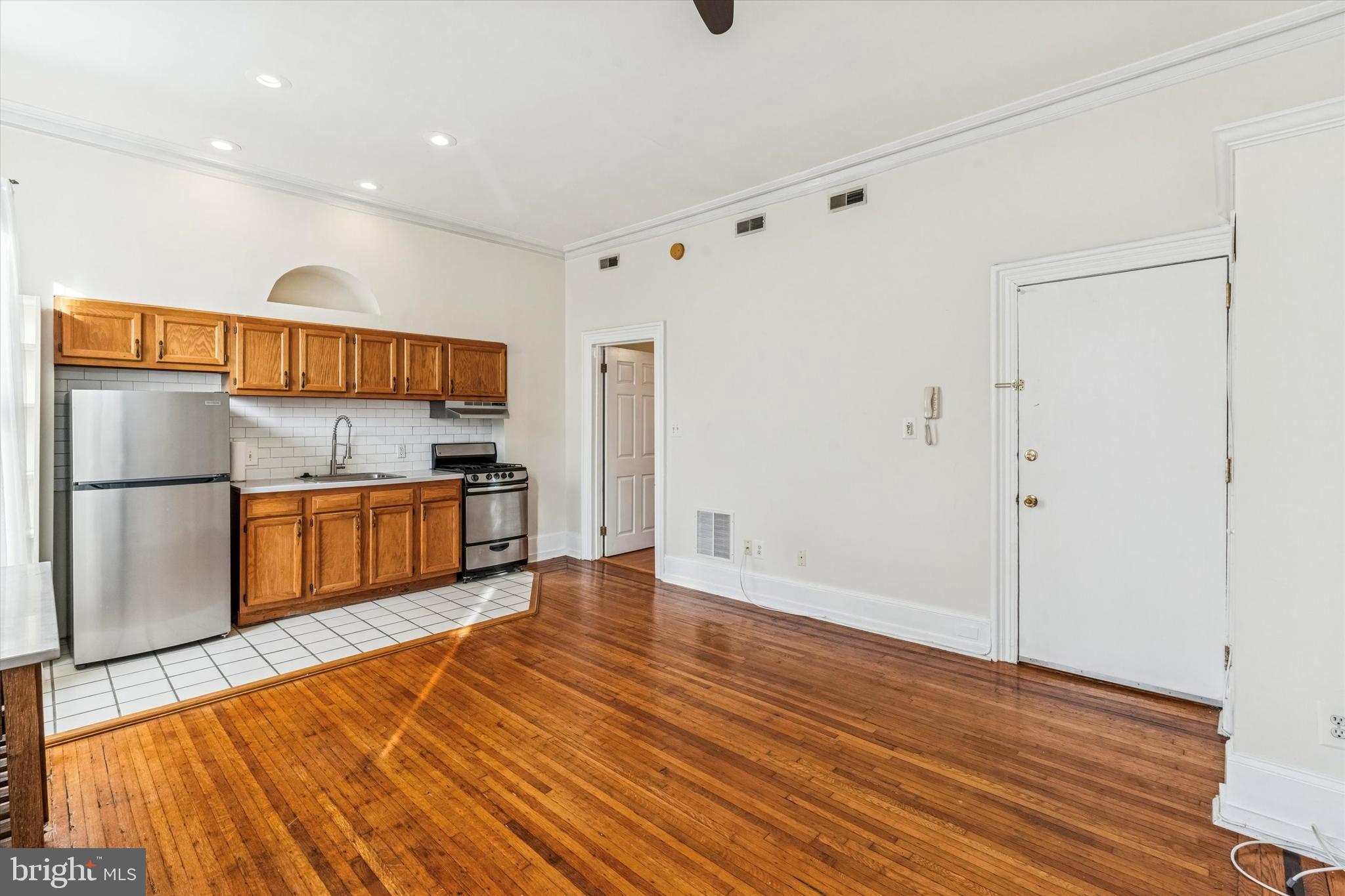 2019 Spring Garden Street, Unit 2F Philadelphia, PA 19130 - Photo 3 of 13