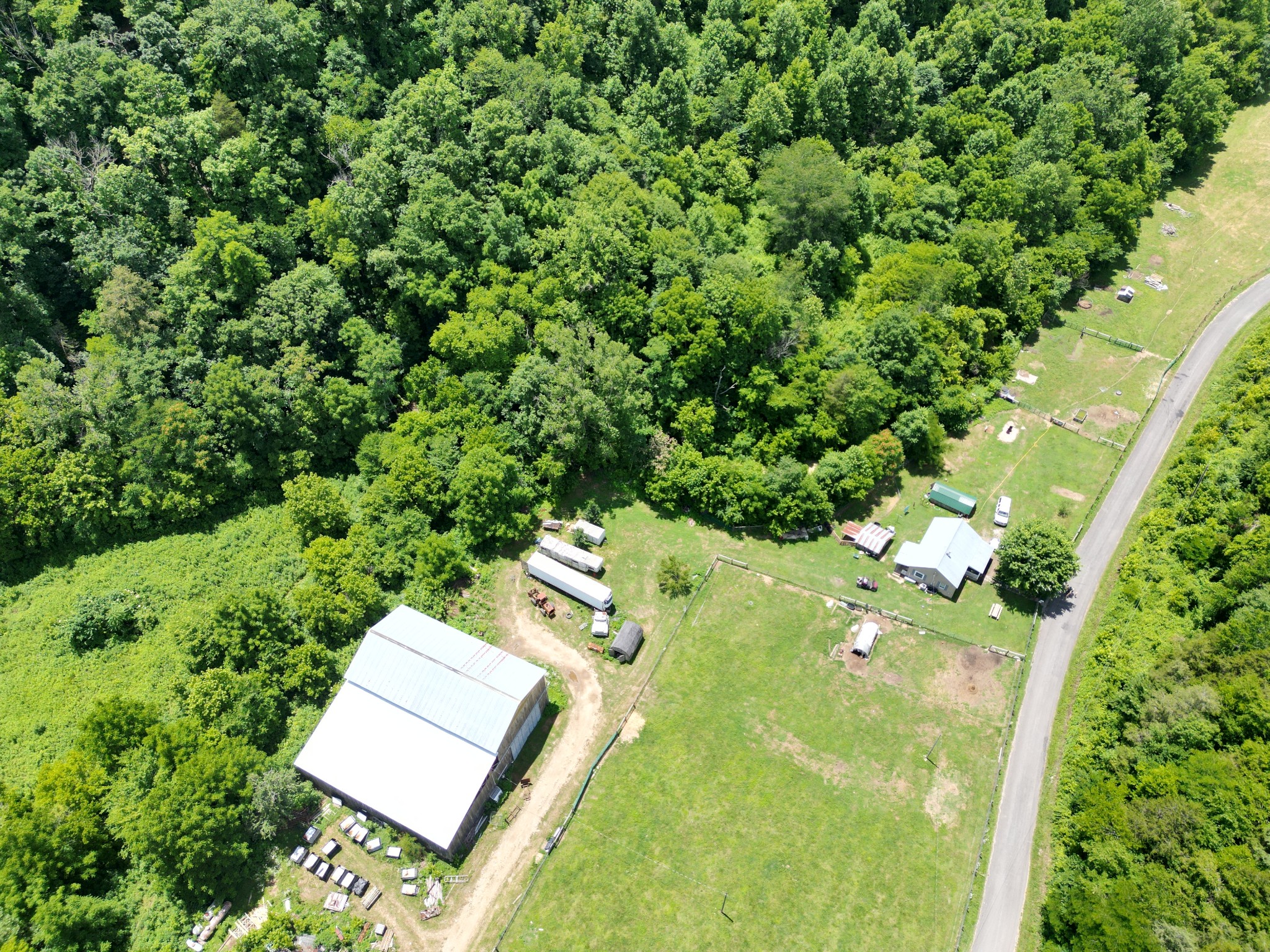 1611 Knob Creek Road Celina, TN 38551 - Photo 6 of 56