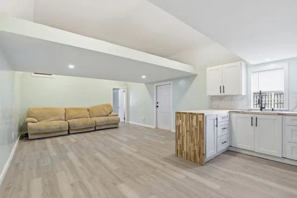 $255,000 | 114 North Moore Street, Duncan, SC 29334